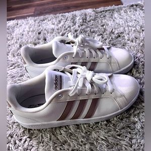 adidas cloudfoam sneakers with rose gold stripes size 10